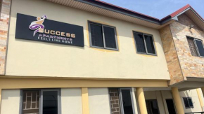 Best Bed & Breakfast - East Legon , Adjiringanor